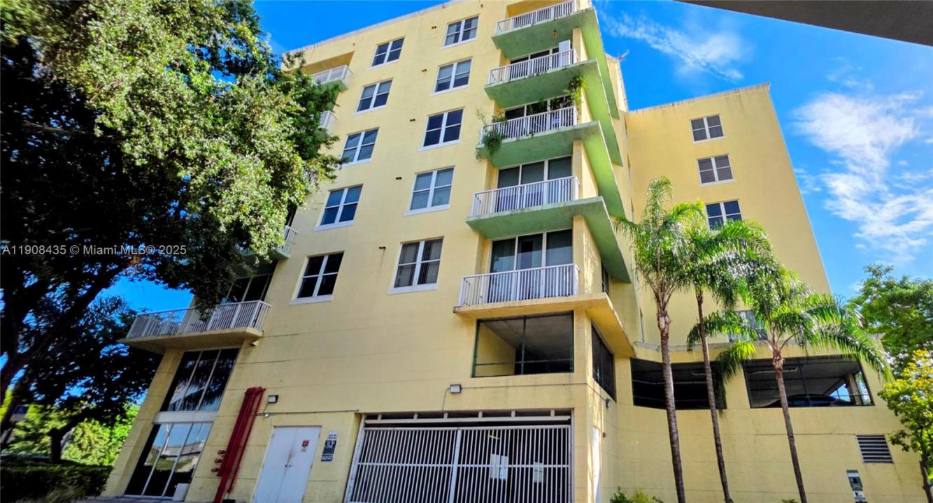 1350 NW 8th Ct A1-6, Miami, Flórida 33136, Estados Unidos