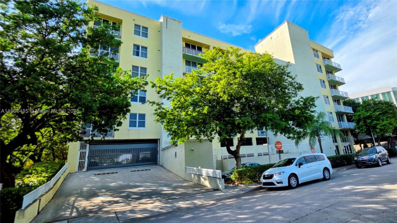 1350 NW 8th Ct A1-6, Miami, Flórida 33136, Estados Unidos