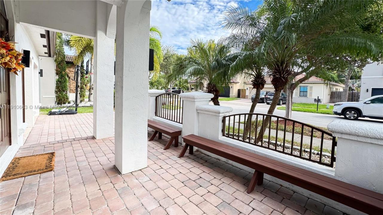 23024 SW 104th Pl, Cutler Bay, Floride 33190, États-Unis