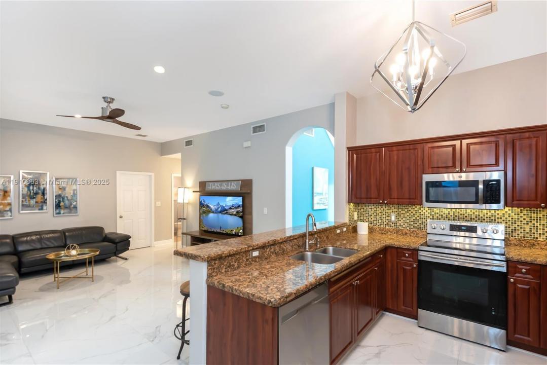 23024 SW 104th Pl, Cutler Bay, Floride 33190, États-Unis