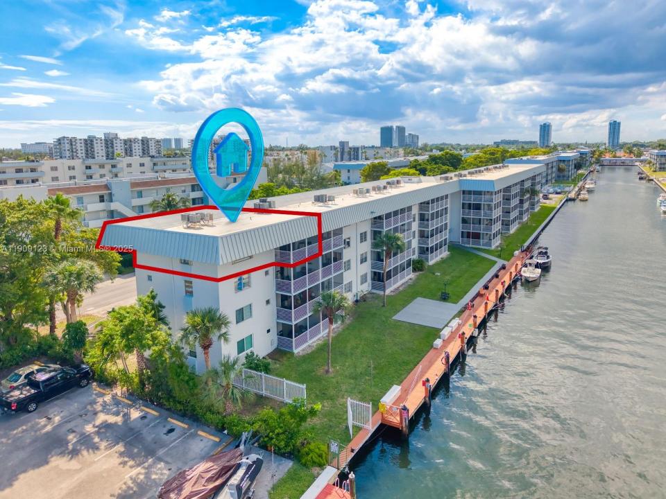 3849 NE 169th St 412, North Miami Beach, フロリダ 33160, アメリカ合衆国