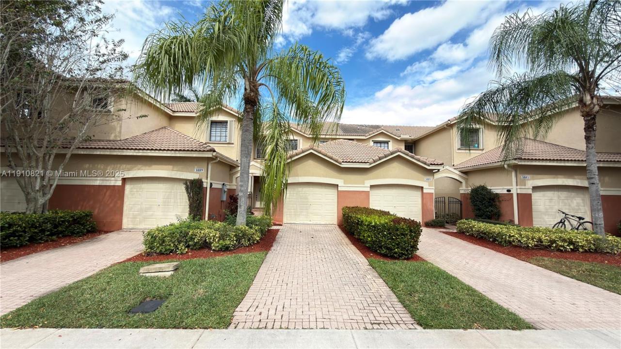 3887 Tree Top Dr 3887, Weston, Florida 33332, USA