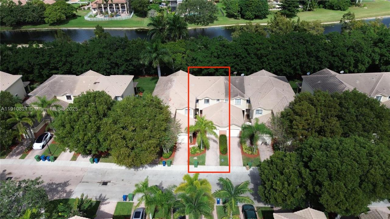 3887 Tree Top Dr 3887, Weston, Florida 33332, USA