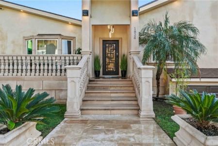 Crestmont Court, Glendale, California 91208