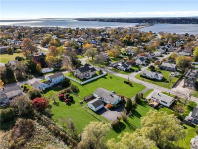 118 Wolcott Avenue, Middletown, Rhode Island 02842, HOA KỲ