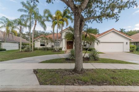 1222 Manor Ct, Weston, Florida 33326