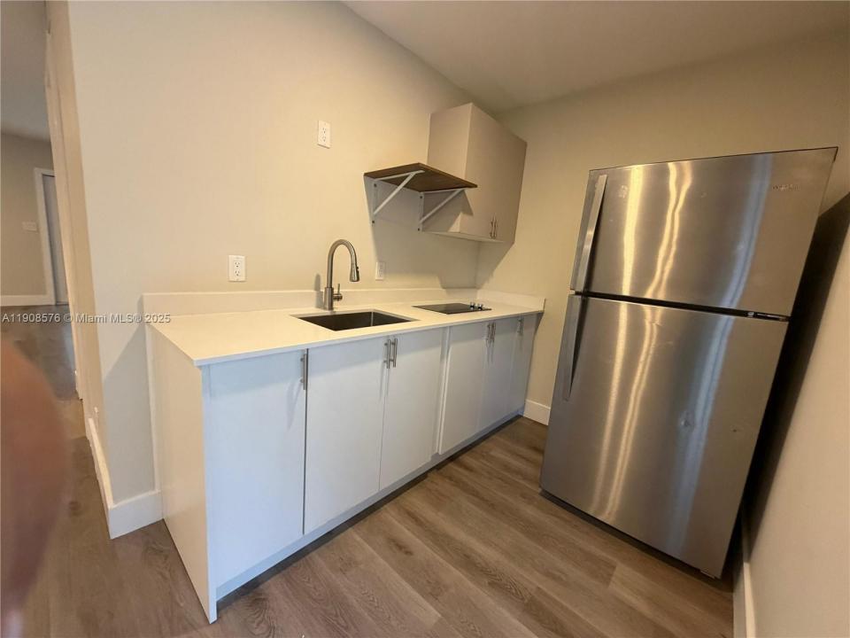 126 NE 19th Ave 1, Pompano Beach, Flórida 33060, Estados Unidos