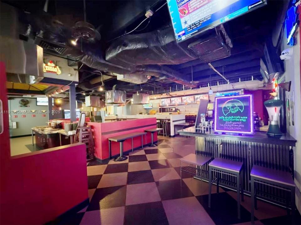 7225 W OKALAND PARD BLVD, Lauderhill, フロリダ 33313, アメリカ合衆国