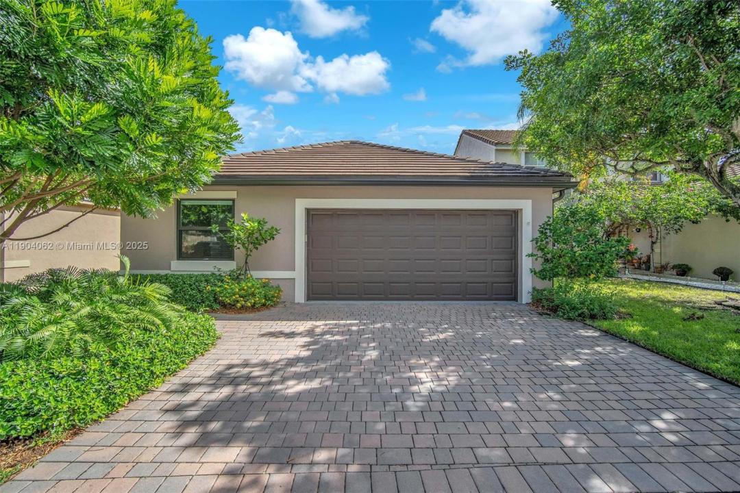 225 E Bayridge Dr, Weston, Florida 33326