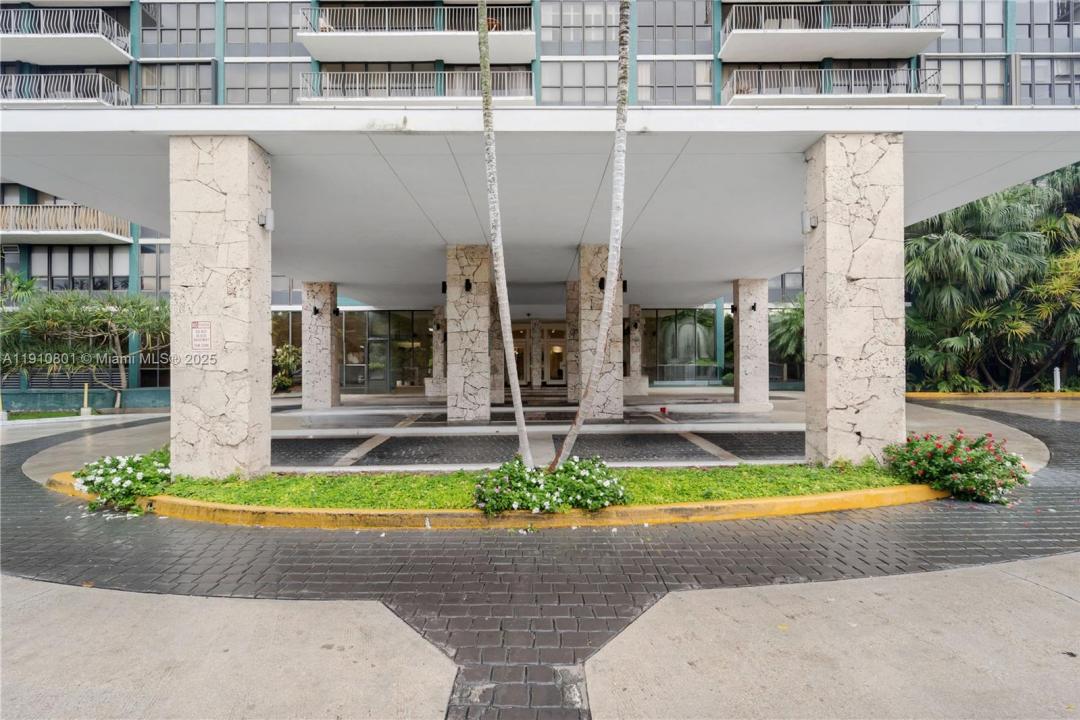 780 NE 69th St 1004, Miami, Florida 33138