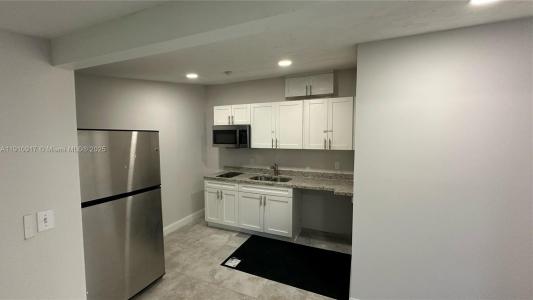 408 S 9th St, Lantana, Florida 33462, USA