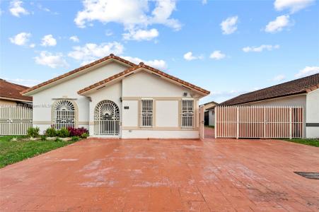 3289 W 76th St, Hialeah, Florida 33018, USA