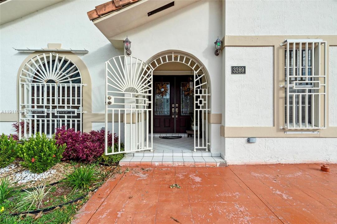 3289 W 76th St, Hialeah, Florida 33018, Estados Unidos