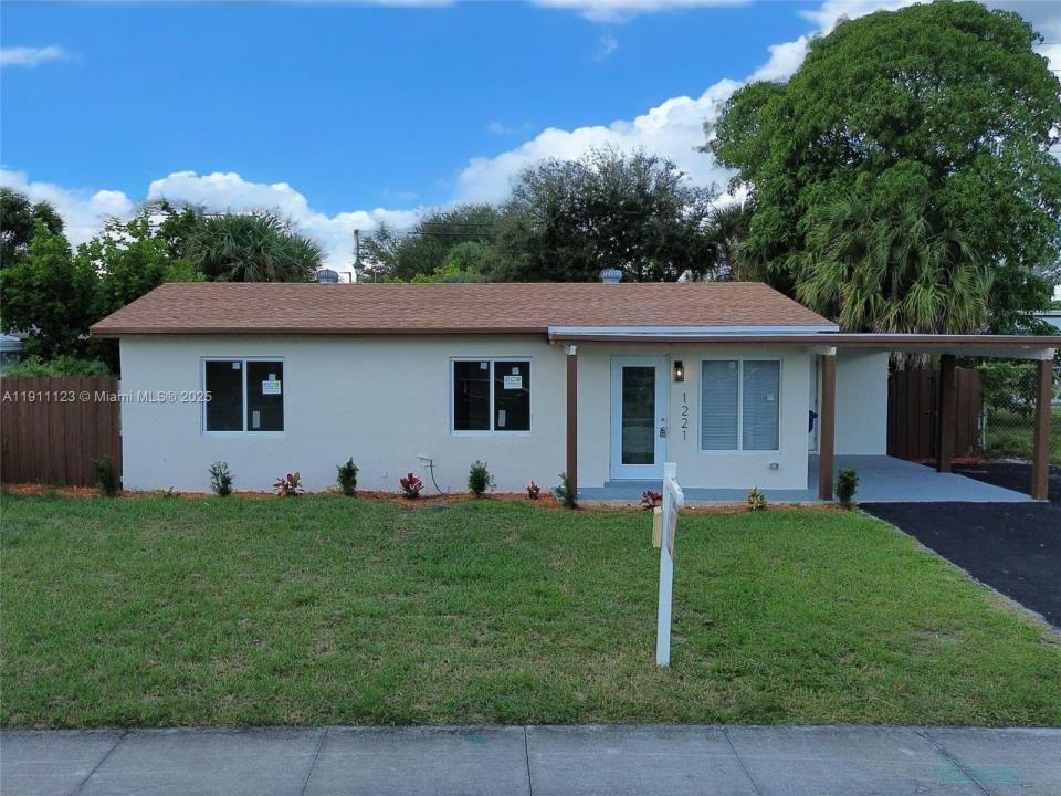 1221 Cleve H Dixon Ave, Riviera Beach, Florida 33404, HOA KỲ