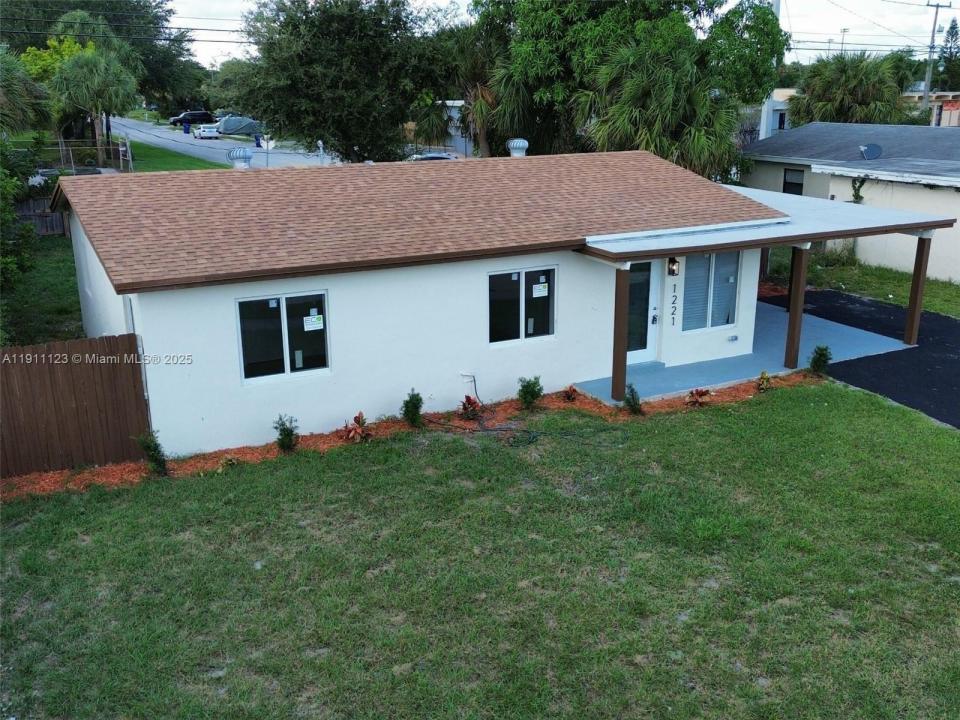 1221 Cleve H Dixon Ave, Riviera Beach, Florida 33404, HOA KỲ