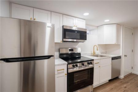 10 s locust Avenue, North Providence, Rhode Island 02911, États-Unis