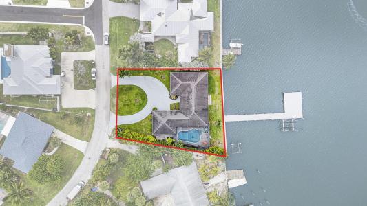 1564 Thumb Point Drive, Fort Pierce, פלורידה 34949, ארצות הברית של אמריקה 