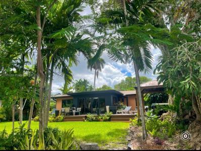 12330 Griffing Blvd, North Miami, Florida 33161, USA