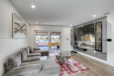 18515 NW 55th Ave, Miami Gardens, フロリダ 33055, アメリカ合衆国