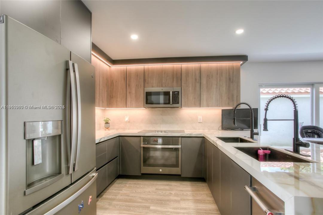 18515 NW 55th Ave, Miami Gardens, フロリダ 33055, アメリカ合衆国