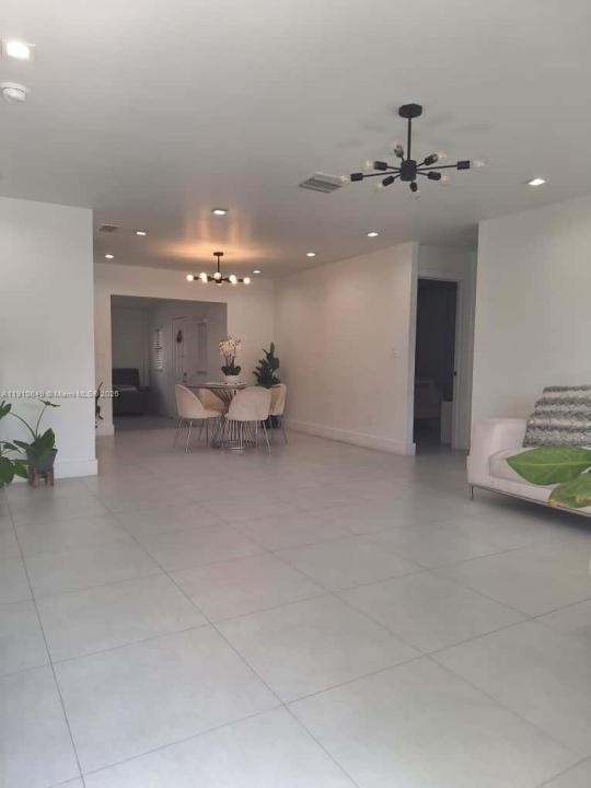 13437 SW 44th Ln, Miami, פלורידה 33175, ארצות הברית של אמריקה 
