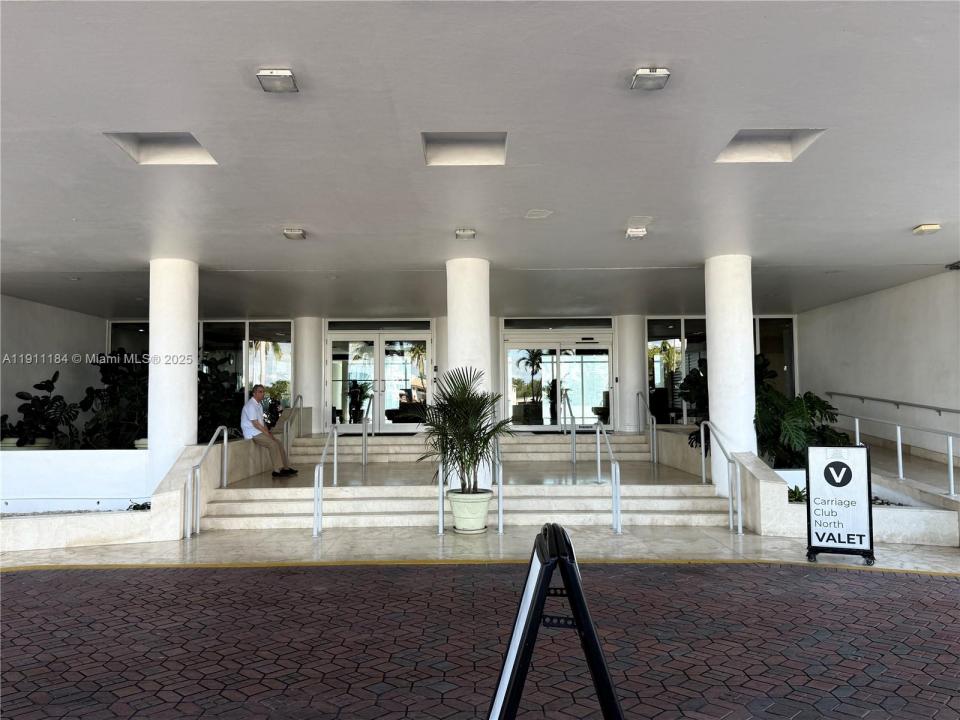 5005 Collins Ave 823, Miami Beach, Florida 33140