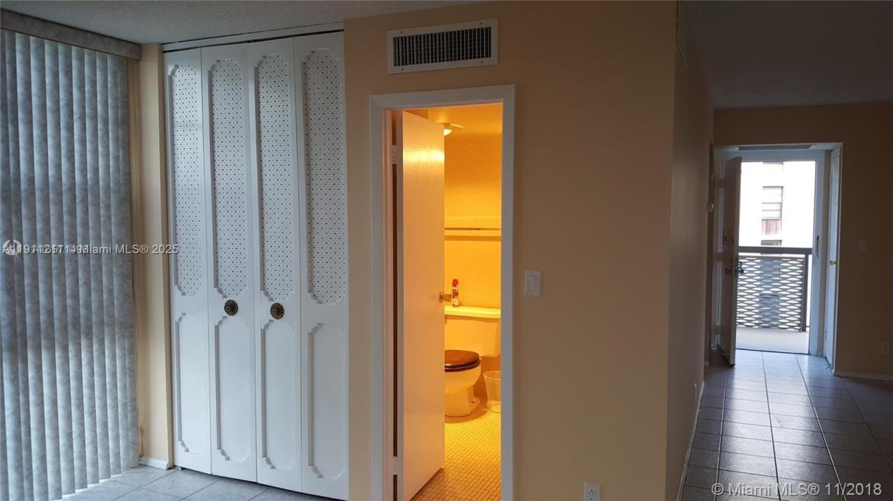 3401 N Country Club Dr 412, Aventura, Flórida 33180, Estados Unidos