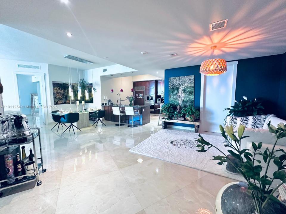 16001 Collins Ave 2203, Sunny Isles Beach, Flórida 33160, Estados Unidos
