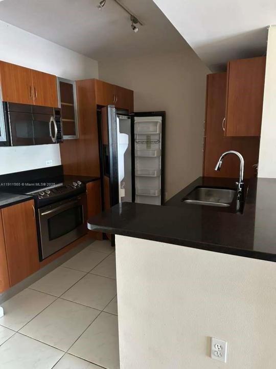 18800 NE 29th Ave 913, Aventura, Flórida 33180, Estados Unidos