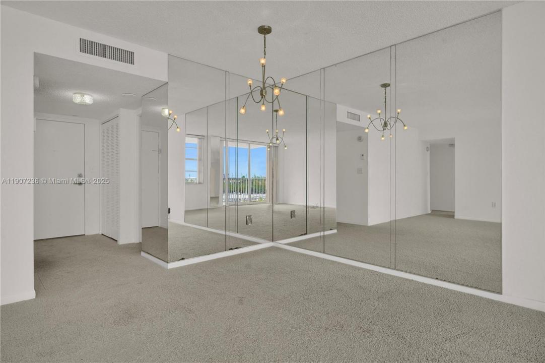 2851 NE 183rd St 504E, Aventura, Florida 33160, HOA KỲ