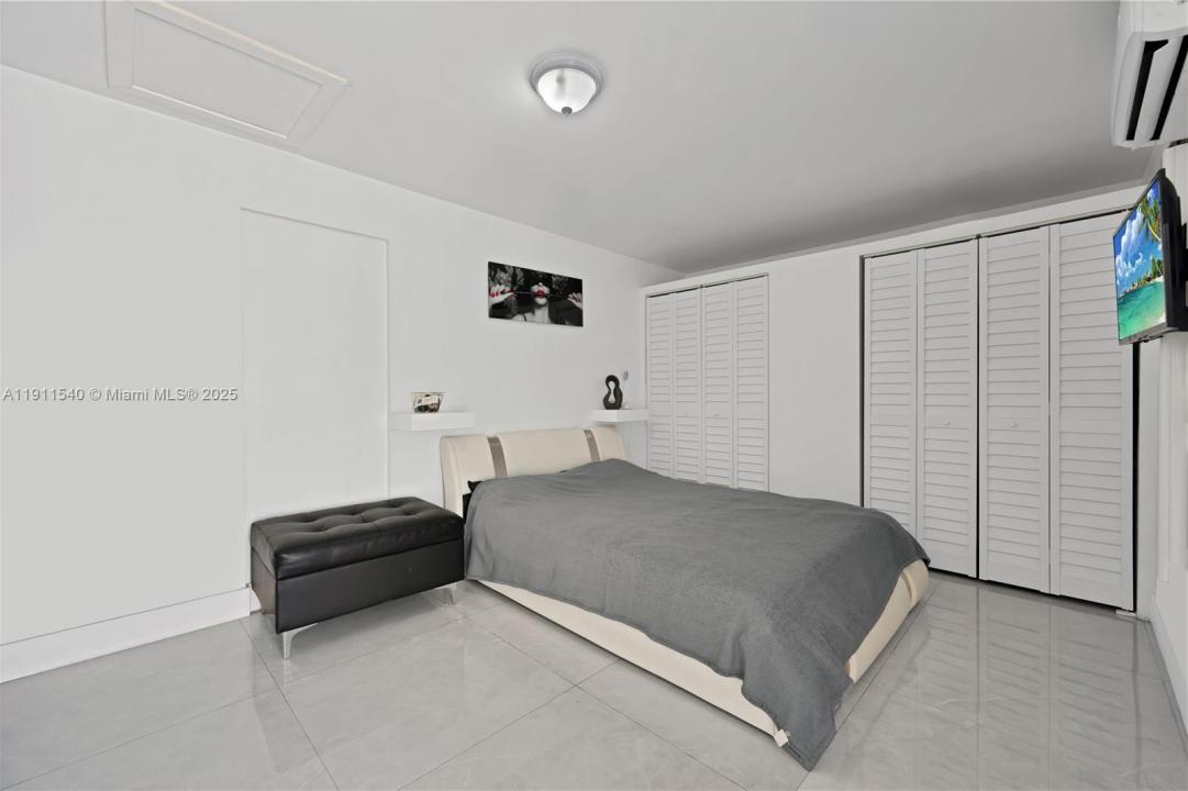 1145 Kasim St, Opa-Locka, Floride 33054, États-Unis