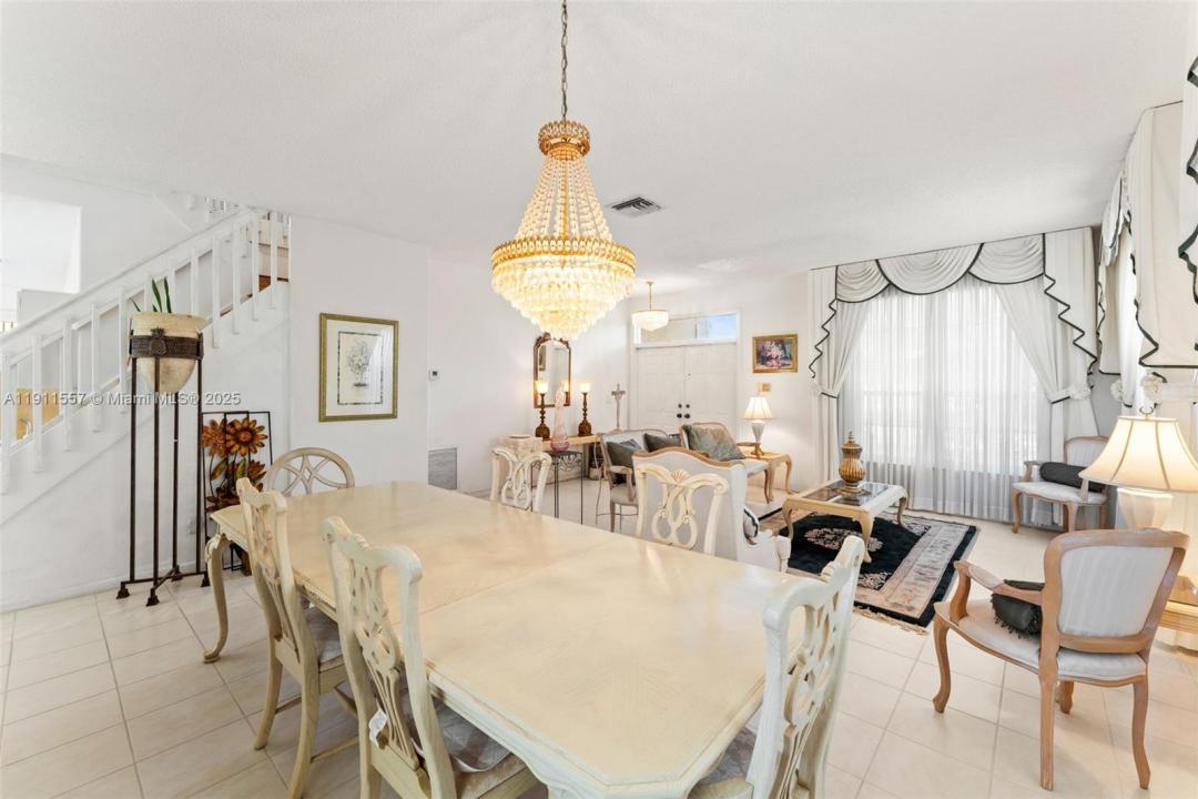 1008 NW 180th Ave, Pembroke Pines, Florida 33029