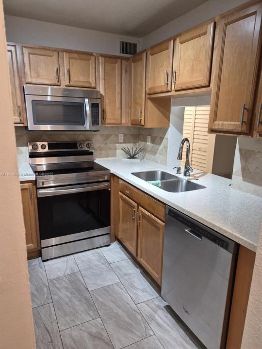 116 NW 60th Ave 1-1, Margate, Florida 33063