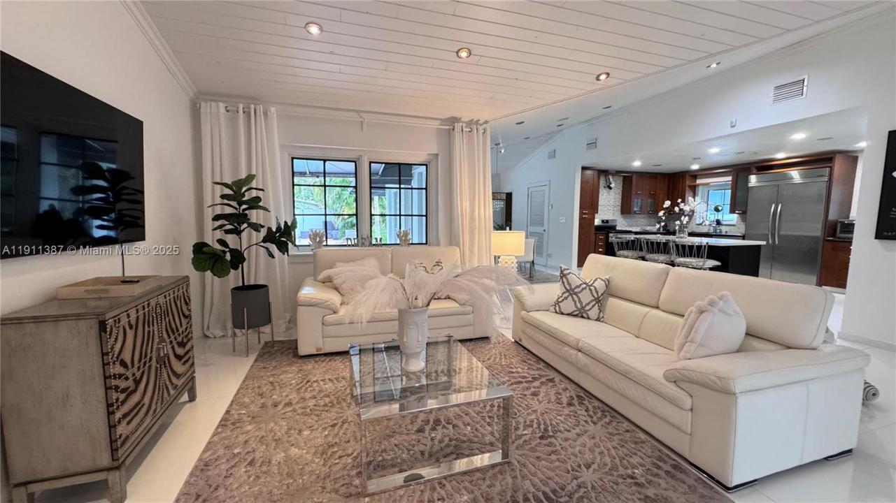 1332 Van Buren St, Hollywood, Florida 33019