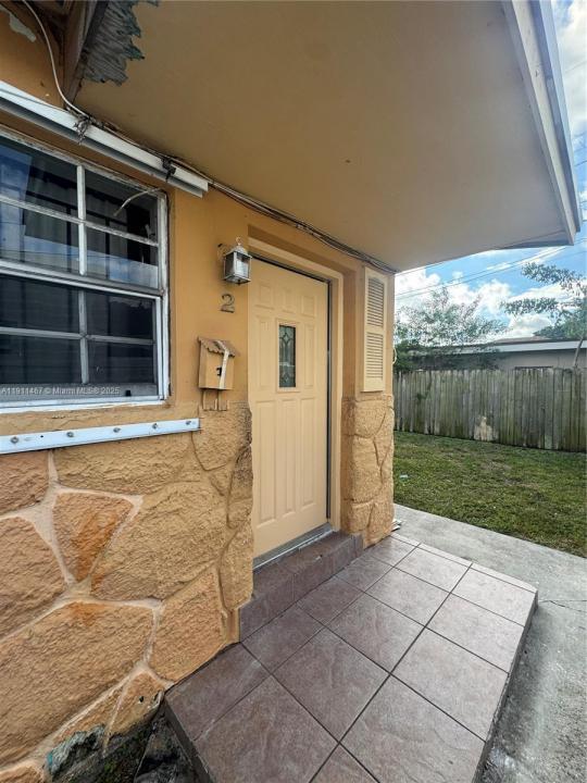 733 NW 4th St 2, Hallandale Beach, فلوريدا 33009, الولايات المتحدة