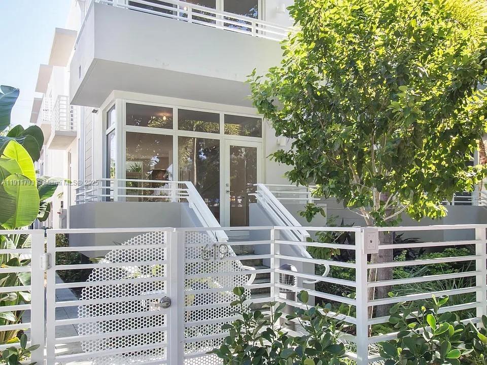 619 Meridian Ave 4, Miami Beach, Florida 33139