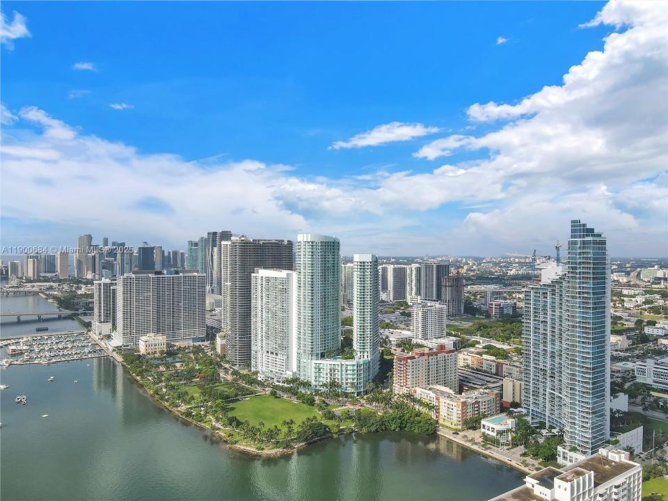 2020 N Bayshore Dr 703, Miami, フロリダ 33137, アメリカ合衆国