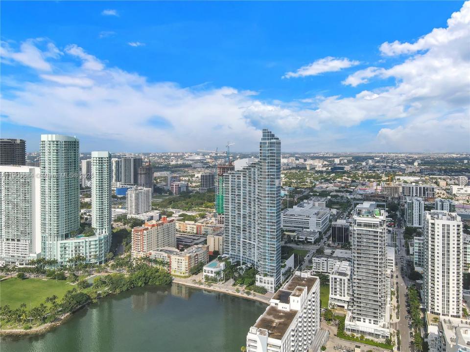 2020 N Bayshore Dr 703, Miami, フロリダ 33137, アメリカ合衆国