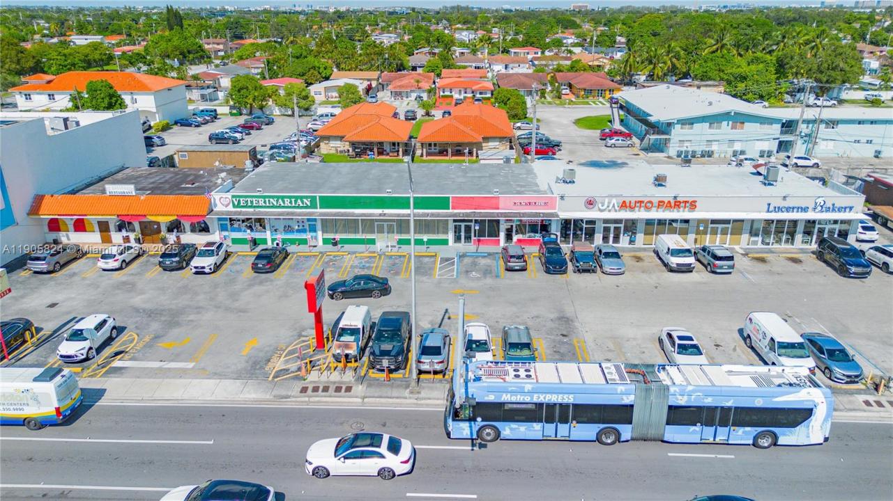 7435 SW 24th St, Miami, Florida 33147, HOA KỲ