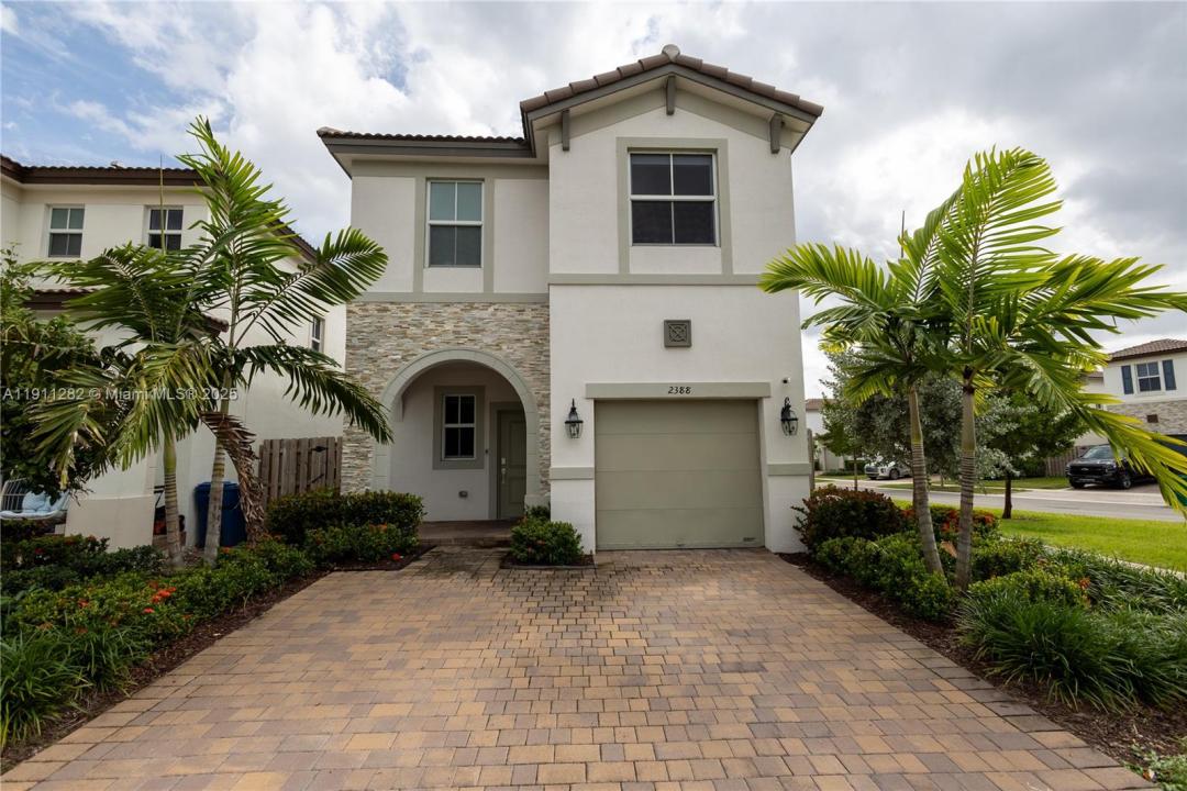 2388 NW 130th Ter 2388, Miami, 플로리다 33167, 미국