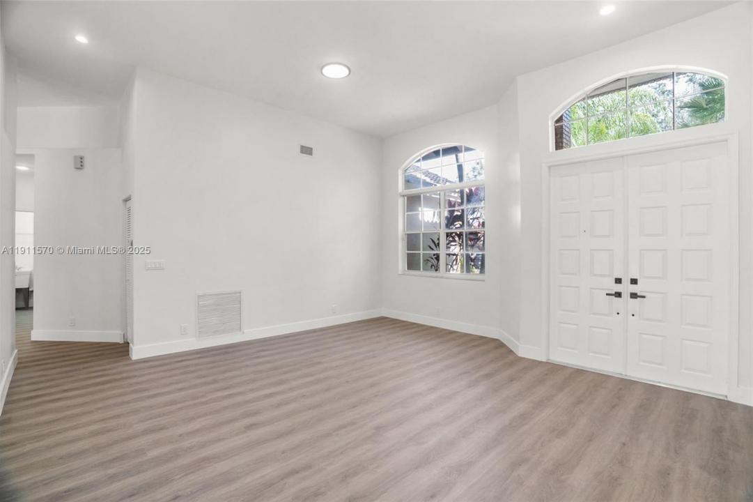 2611 Oakbrook Ln, Weston, Флорида 33332, Соединенные Штаты