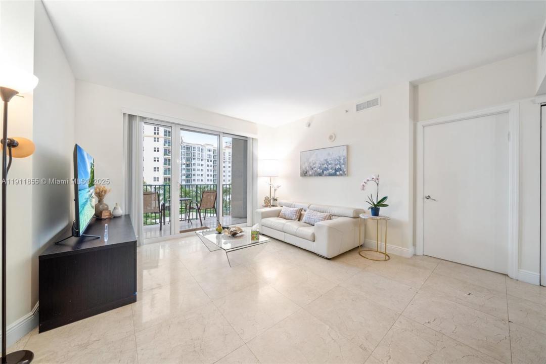 19900 E Country Club Dr 816, Aventura, Florida 33180, Estados Unidos