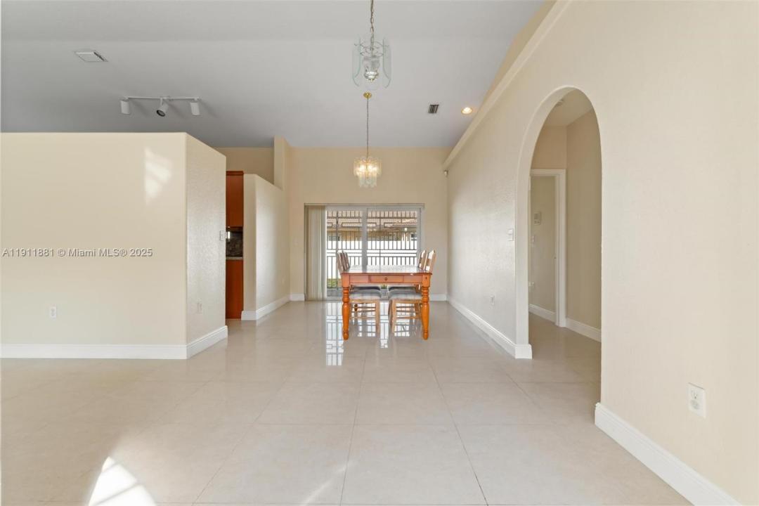 8761 NW 142nd St, Miami Lakes, フロリダ 33018, アメリカ合衆国