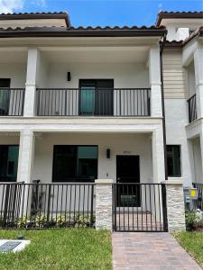 4553 NW 83rd Path 4553, Doral, Florida 33166, USA