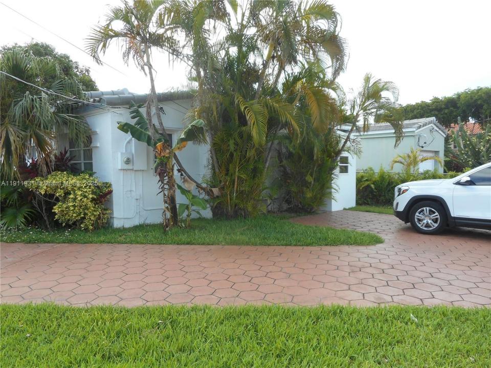 420 88th St 0, Surfside, フロリダ 33154, アメリカ合衆国