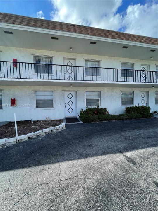 227 Castlewood Dr 102, North Palm Beach, Flórida 33408, Estados Unidos