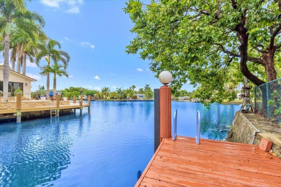 2650 Scott St -, Hollywood, Флорида 33020, Соединенные Штаты