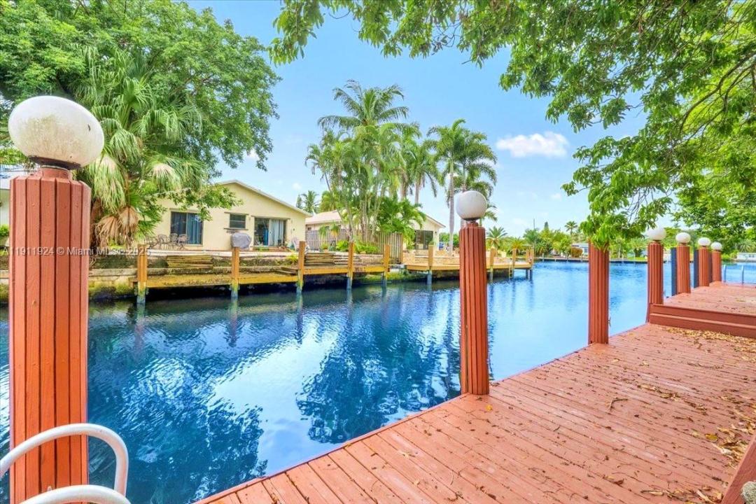 2650 Scott St -, Hollywood, Флорида 33020, Соединенные Штаты