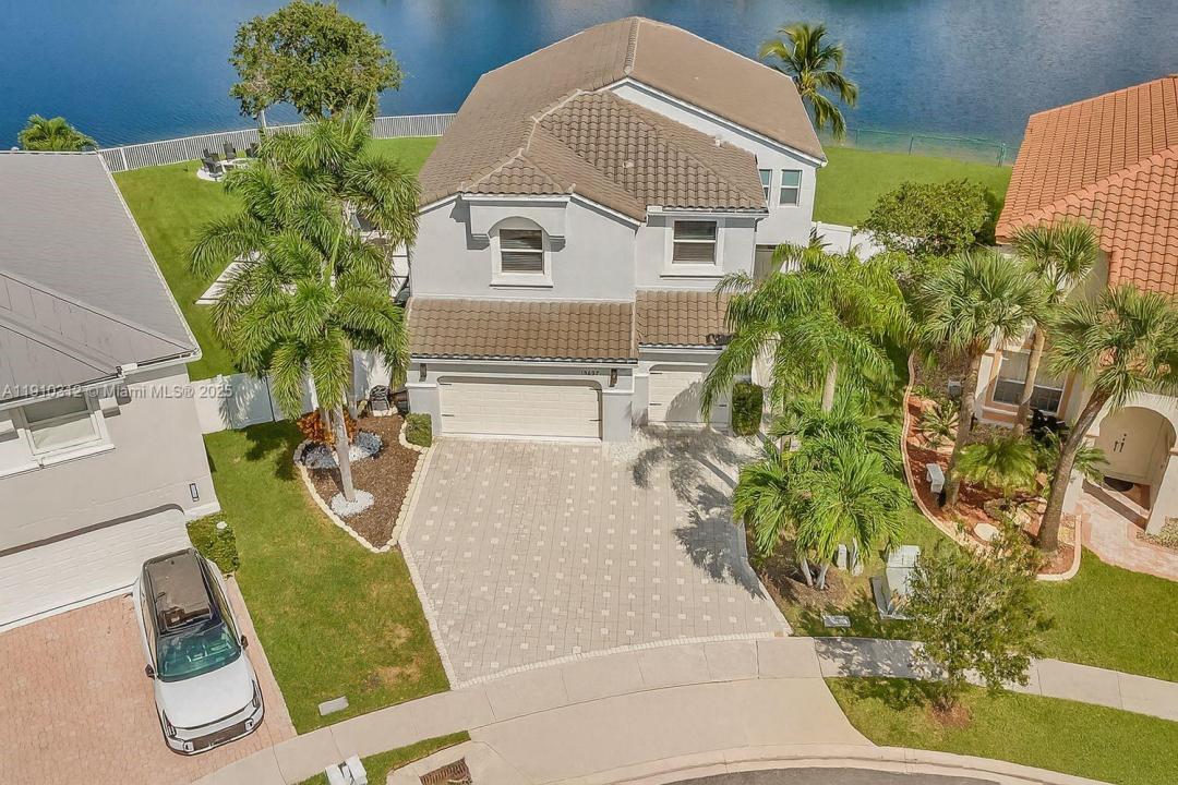 15697 NW 12th Pl, Pembroke Pines, Florida 33028