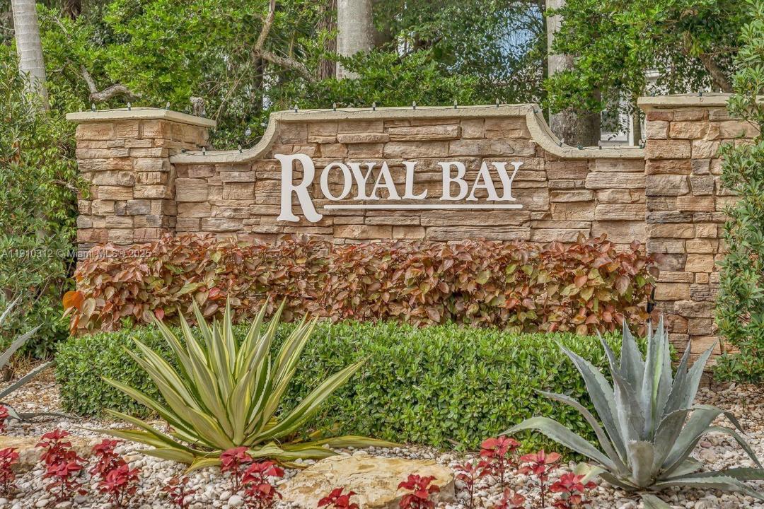 15697 NW 12th Pl, Pembroke Pines, Florida 33028